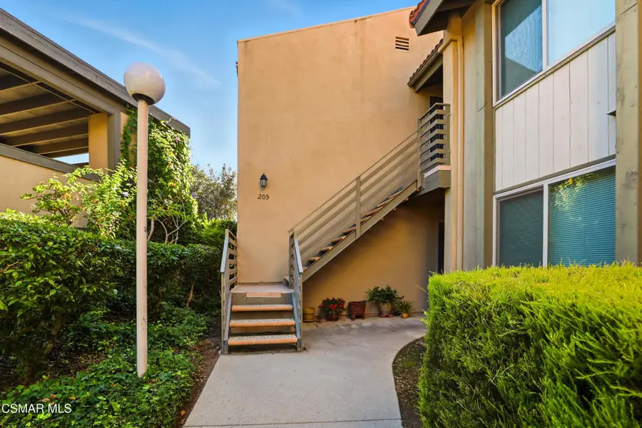 245 Oakleaf Drive #205, Thousand Oaks, CA 91360 - Image #2