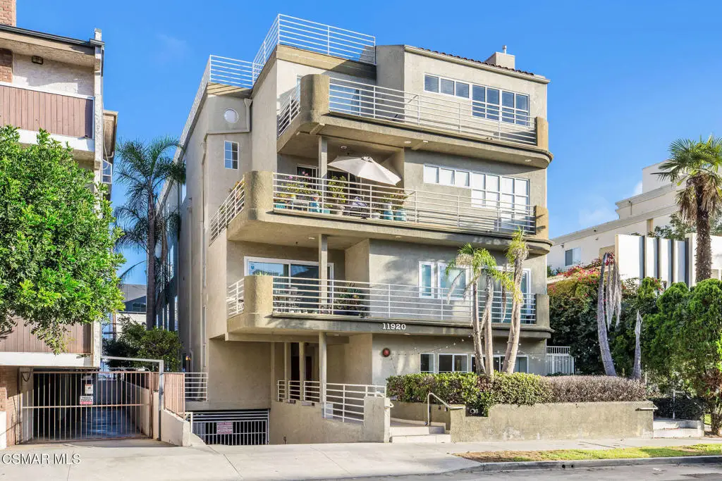 11920 Goshen Avenue #202, Los Angeles, CA 90049 - Image #1