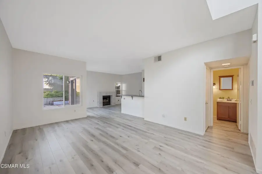 11833 Nightingale Street, Moorpark, CA 93021 - Image #3