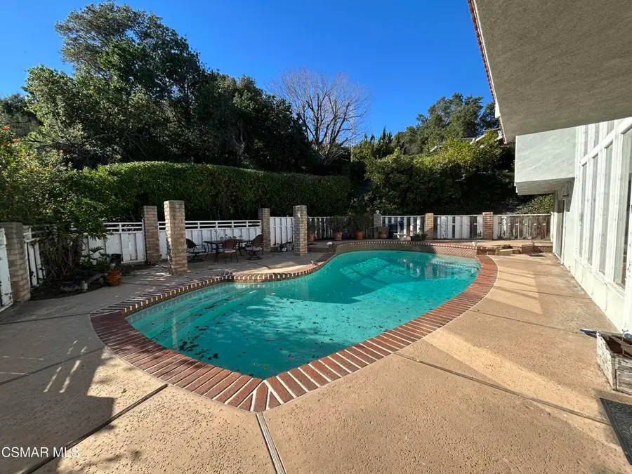 1035 Brookview Avenue, Westlake Village, CA 91361 - Image #2