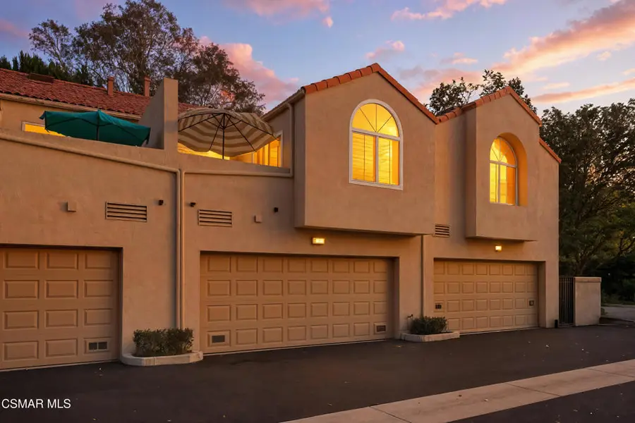 22203 Shadow Valley Circle, Chatsworth, CA 91311 - Image #2