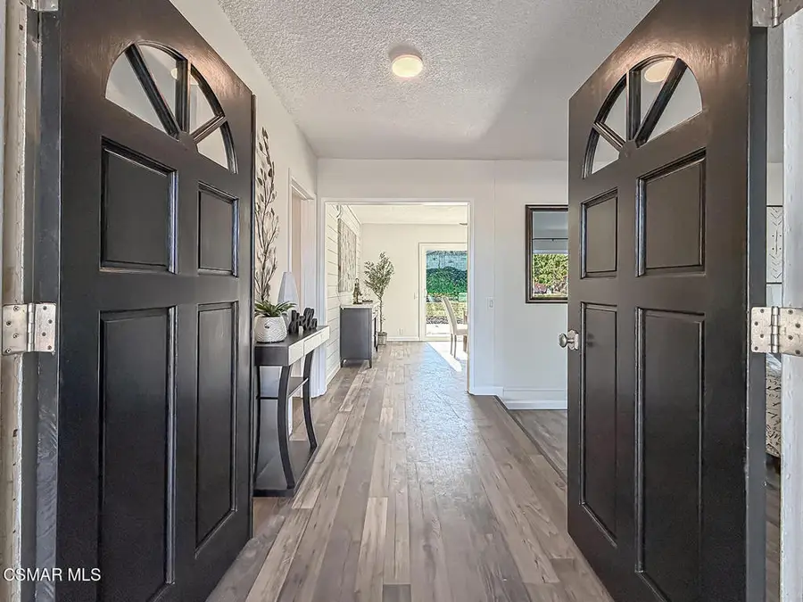 176 W Gainsborough Road, Thousand Oaks, CA 91360 - #3