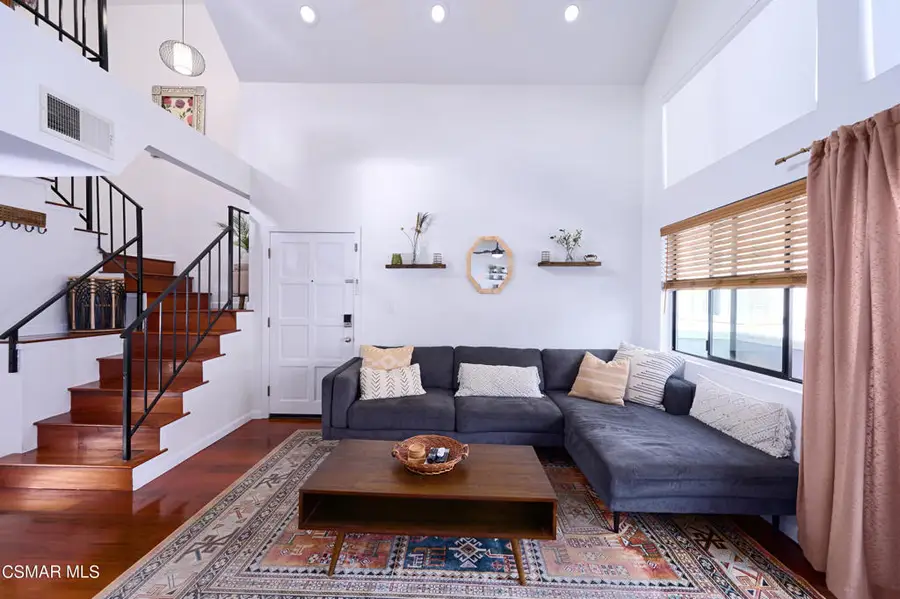 1118 E Palmer Avenue #205, Glendale, CA 91205 - Image #3