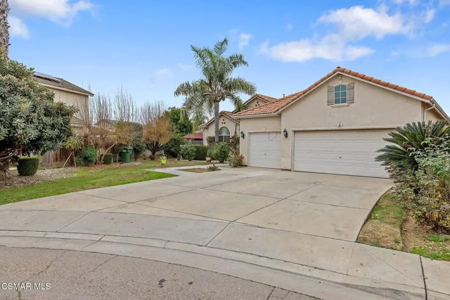 1185 E Ramblewood Drive, Dinuba, CA 93618 - #3