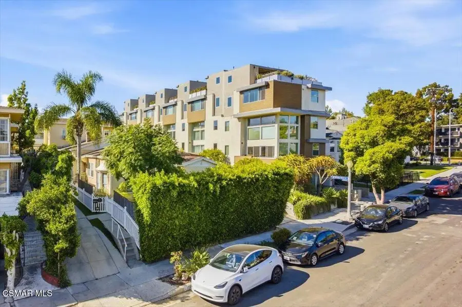 1219 Dunsmuir Avenue, Los Angeles, CA 90019 - #2