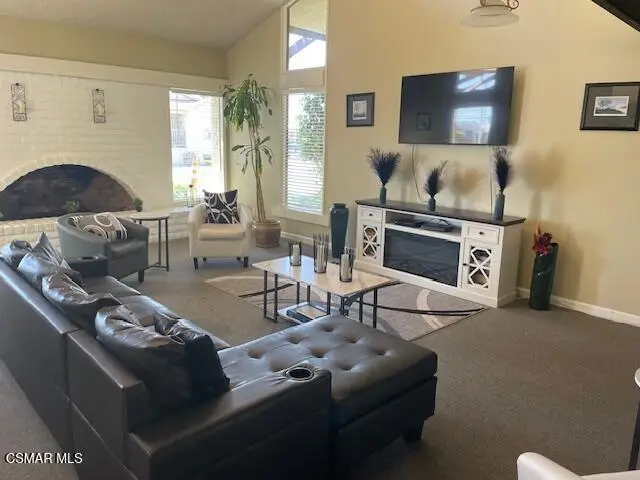 184 Calle De La Rosa, Camarillo, CA 93012 - #3