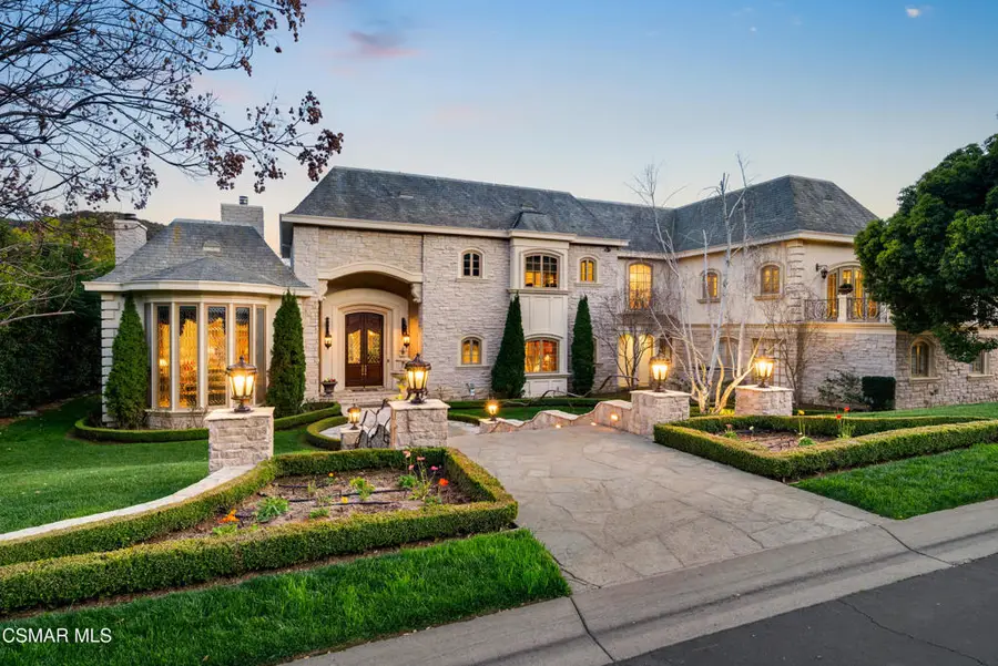 240 W Stafford Road, Thousand Oaks, CA 91361 - #2