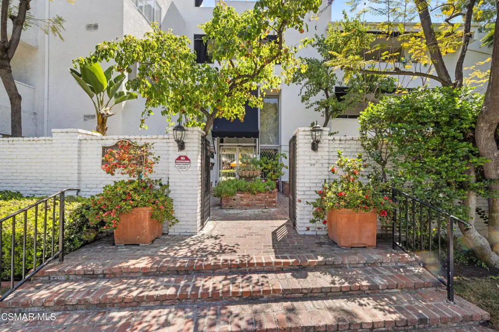 4950 Louise Avenue #301, Encino, CA 91316 - #1