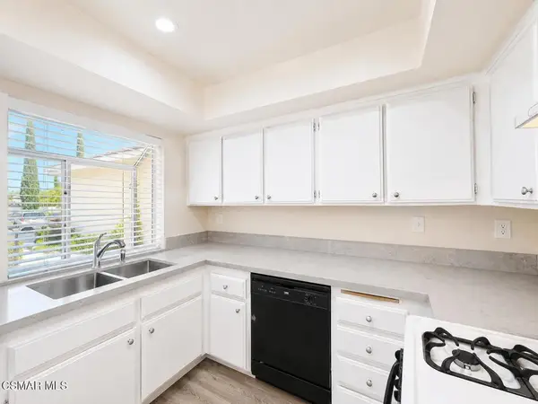 2762 Erringer Road #15, Simi Valley, CA 93065