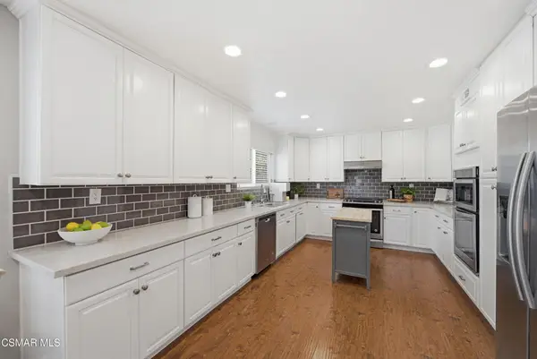 5377 Evanwood Avenue, Oak Park, CA 91377