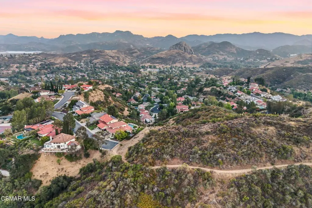 987 Brookview Avenue, Westlake Village, CA 91361 - #1