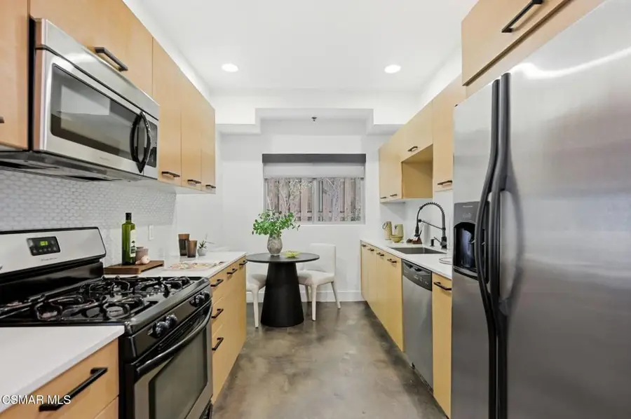 5016 Bakman Avenue #104, North Hollywood, CA 91601 - #3