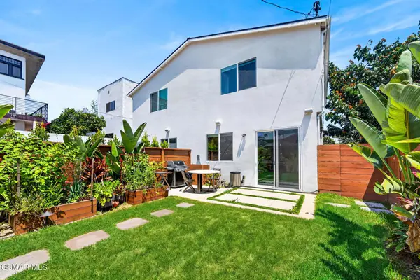 1135 N Commonwealth Avenue, Los Angeles, CA 90029