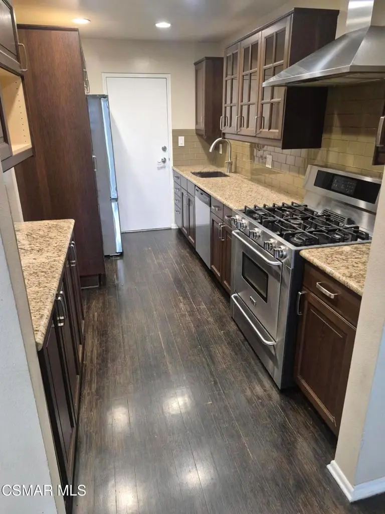 14506 Benefit Street #104, Sherman Oaks, CA 91403 - #2