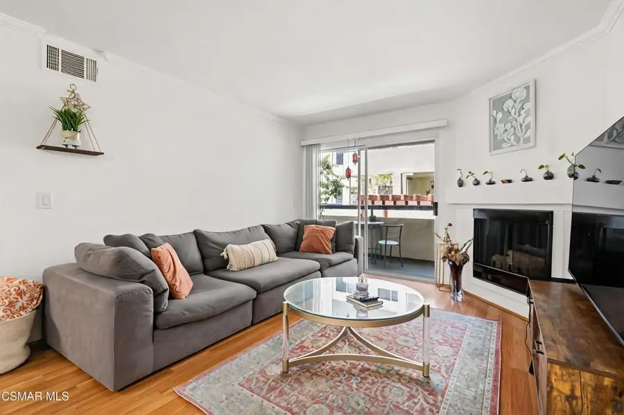 5530 Owensmouth Avenue #114, Woodland Hills, CA 91367 - #2