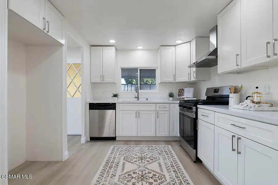 40 Heather Way, San Buenaventura Ventura, CA 93004 - #3