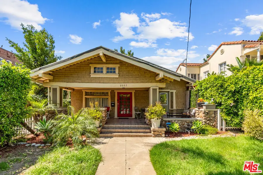 2005 N Beachwood Drive, Los Angeles, CA 90068 - Image #2