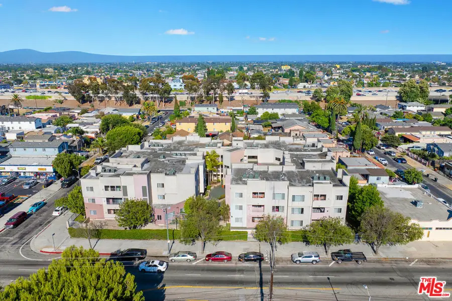 10210 S Figueroa Street, Los Angeles, CA 90003 - #2