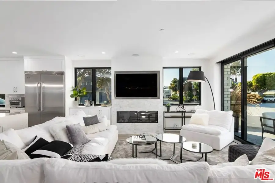 1703 Plaza Del Sur, Newport Beach, CA 92661 - Image #3