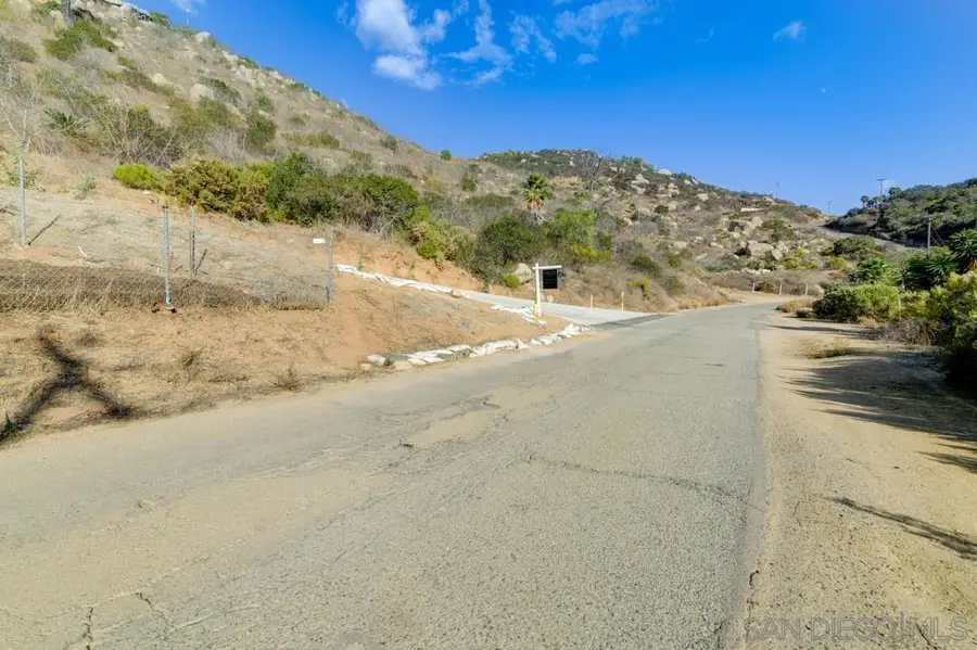 496 Camino Calafia, San Marcos, CA 92069 - #2