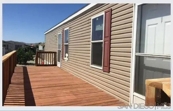 725 W Thornton Ave #70, Hemet, CA 92543