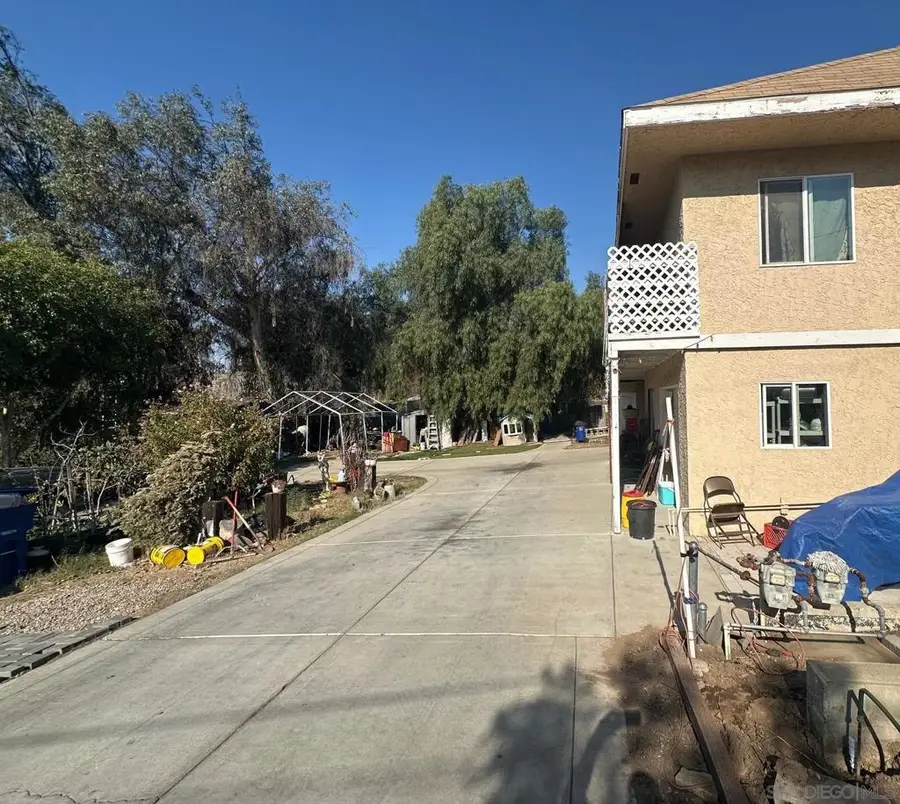 223 S Stagecoach Lane, Fallbrook, CA 92028 - Image #2