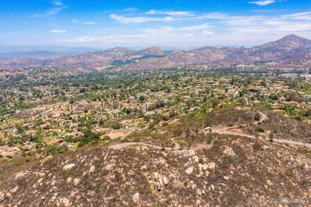 12526 Sw Boulder Mt Rd, Poway, CA 92064 - Image #1