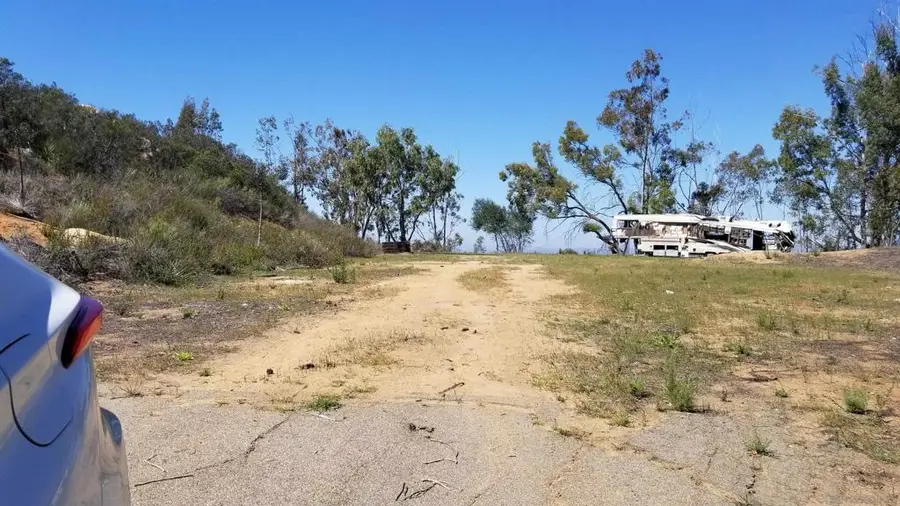 12526 Sw Boulder Mt Rd, Poway, CA 92064 - Image #2