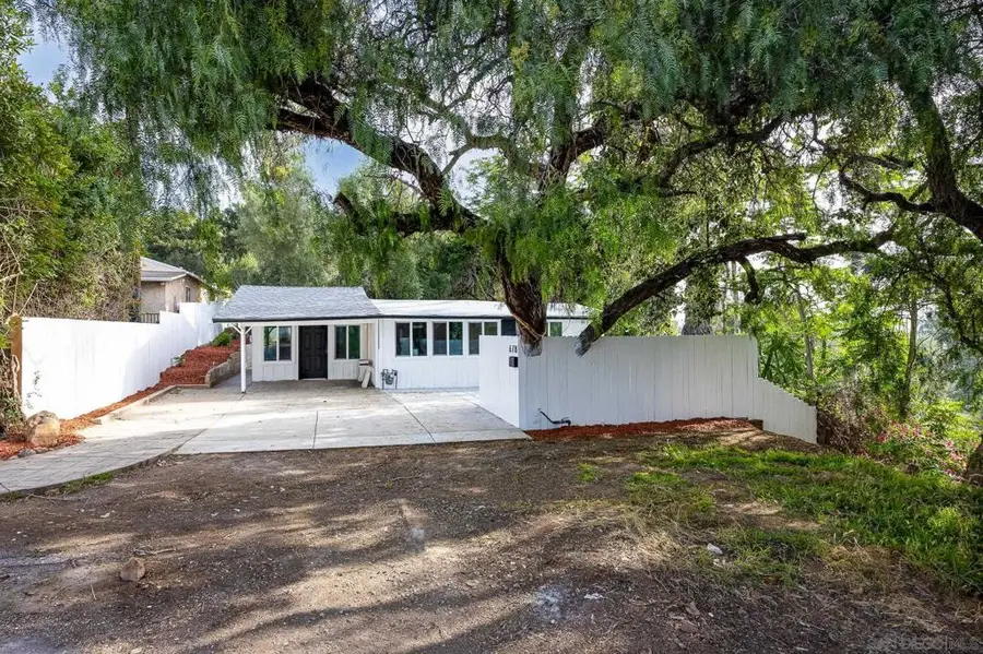 678 Robby Way, Fallbrook, CA 92028 - Image #2