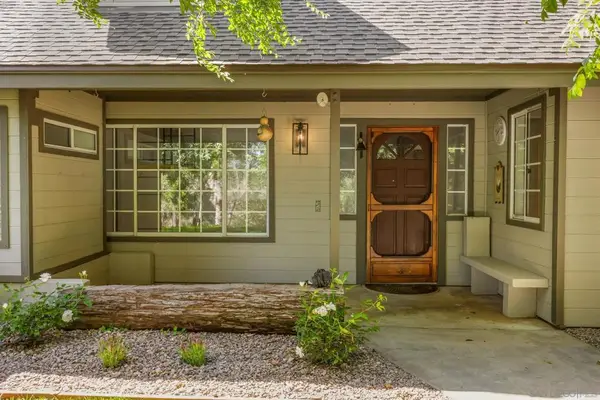 2029 Winterwarm Dr, Fallbrook, CA 92028