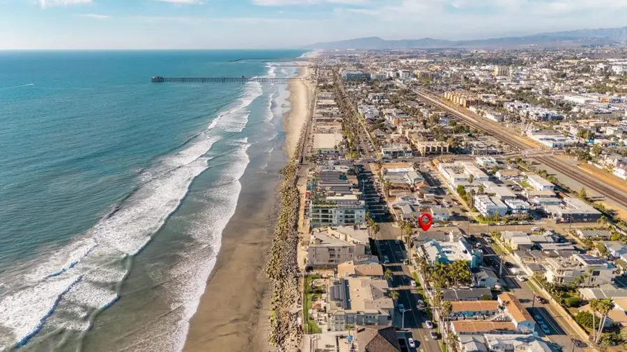902 4 S Pacific St, Oceanside, CA 92054 - Image #2