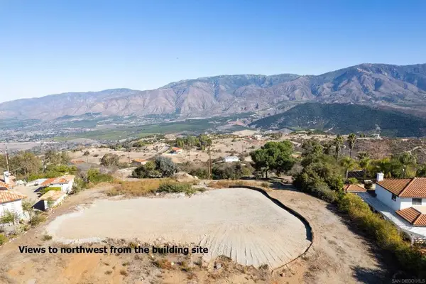 4 Rim Of The Valley, Valley Center, CA 92082