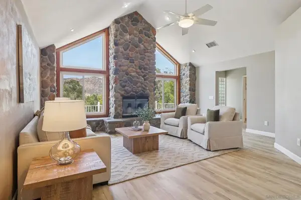 11810 Hi Ridge Rd, Lakeside, CA 92040