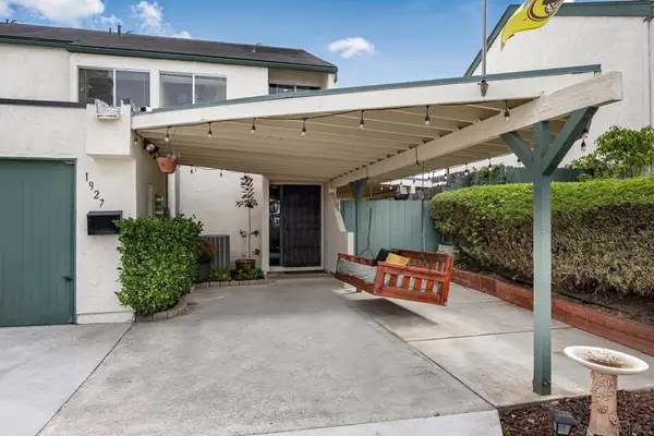 5427 Soho View Ter, San Diego, CA 92105