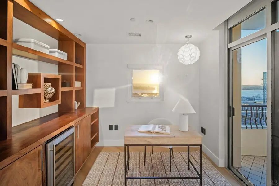 700 W Harbor #2101, San Diego, CA 92101 - Image #3