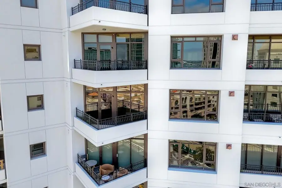 700 W Harbor Dr #1306, San Diego, CA 92101 - #2