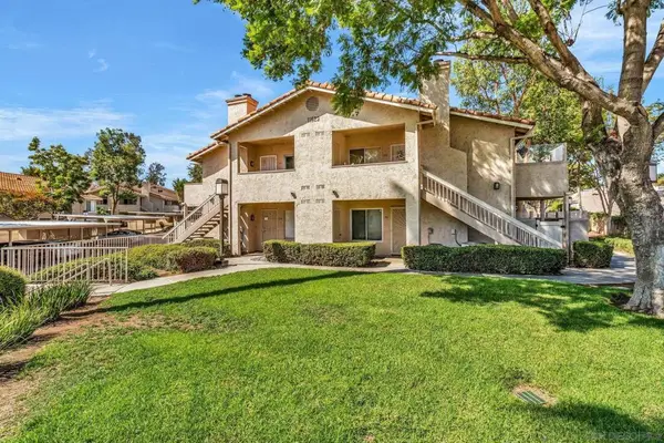 11523 Fury Ln #111, El Cajon, CA 92019