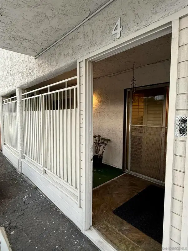 Address Withheld By Seller, North Hills, CA 91343