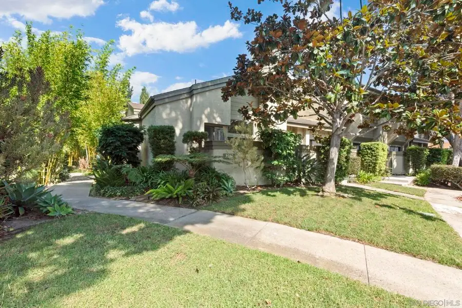 3244 Caminito Eastbluff #44, La Jolla, CA 92037 - #2