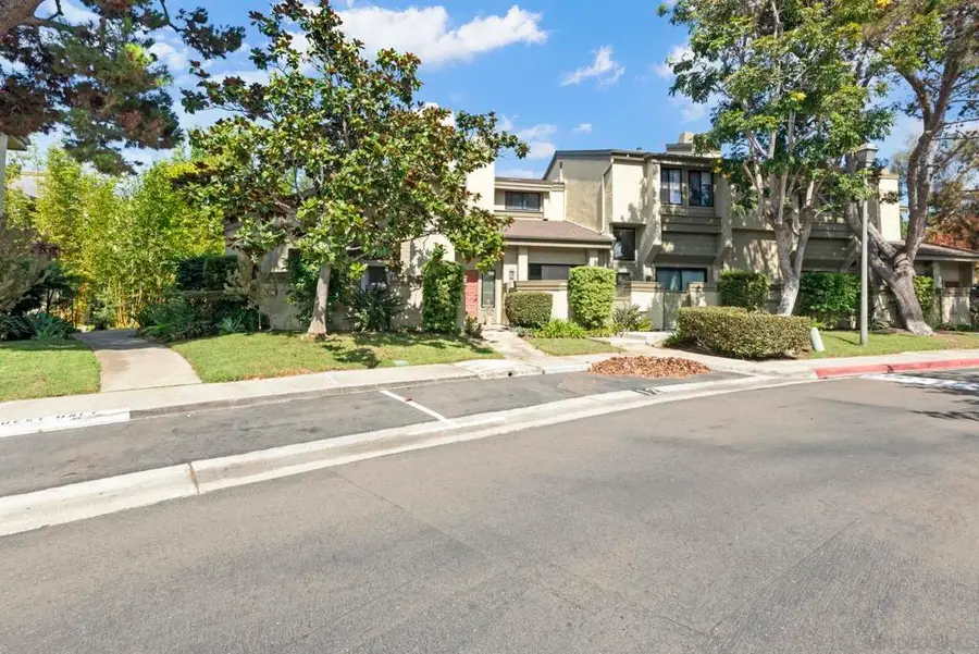 3244 Caminito Eastbluff #44, La Jolla, CA 92037 - #3