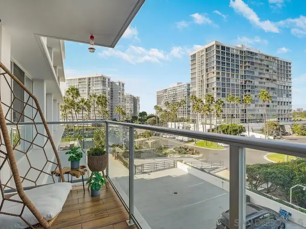 1830 Avenida Del Mundo #403, Coronado, CA 92118
