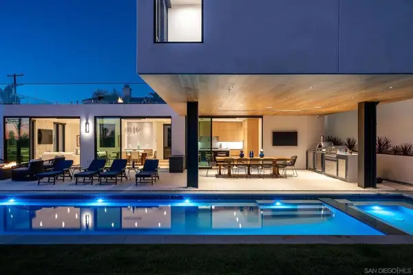 1605 Burgundy Rd, Encinitas, CA 92024