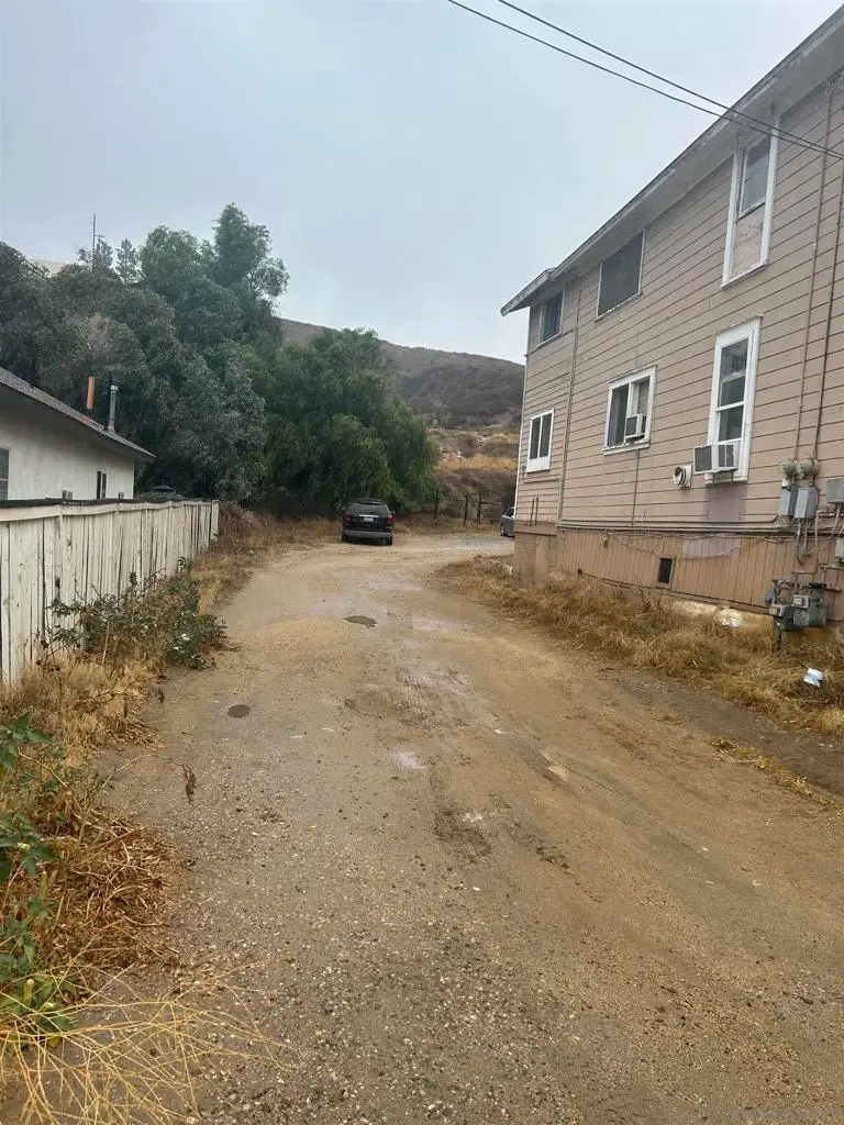 176 Olive St, Lake Elsinore, CA 92530 - #2