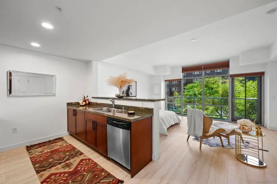 206 Park Blvd #405, San Diego, CA 92101 - Image #2