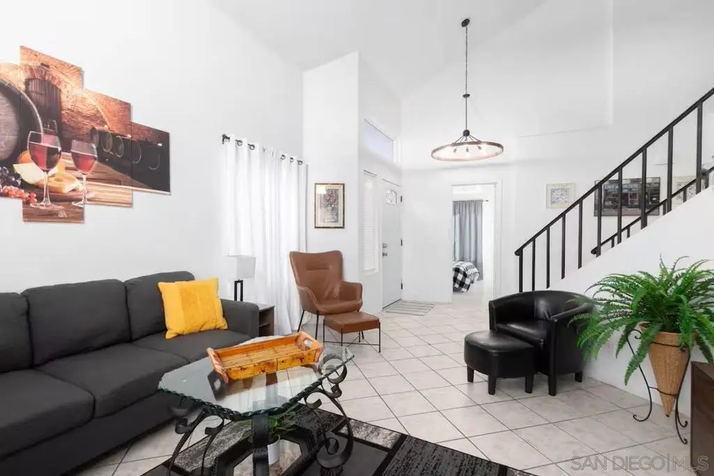 24643 Leafwood Dr, Murrieta, CA 92562 - #1