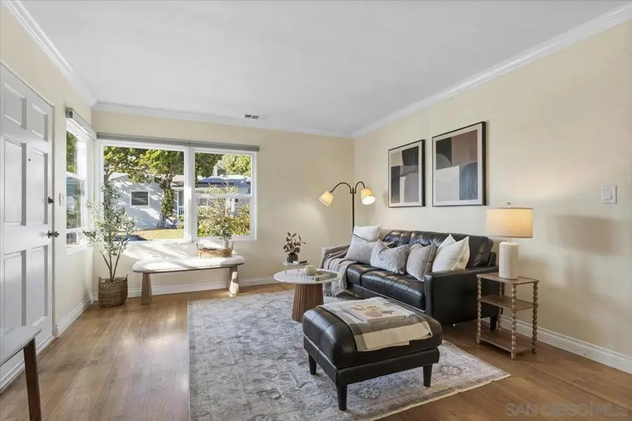 2303 Poinsettia Dr, San Diego, CA 92106 - Image #3