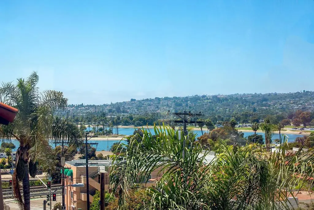 2510 Clairemont Dr #303, San Diego, CA 92117 - Image #1