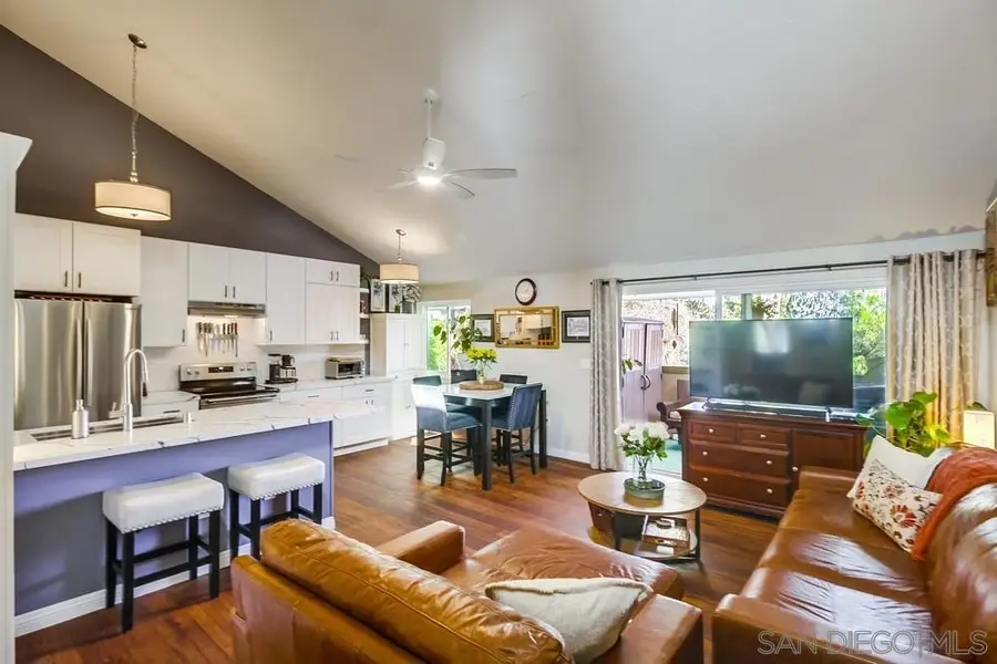 6216 Agee St Unit 116, San Diego, CA 92122 - Image #3