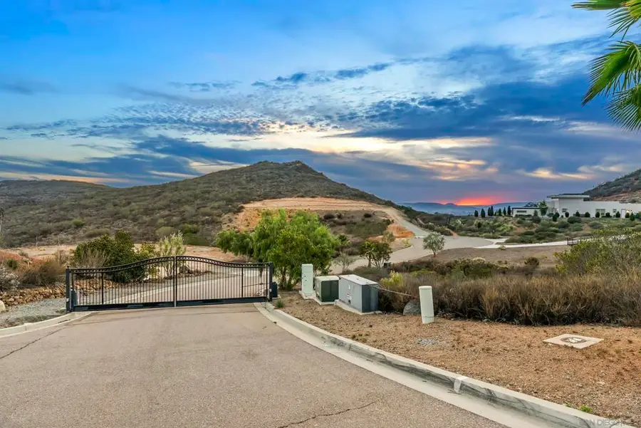 15003 Toothrock Rd, Poway, CA 92064 - Image #3