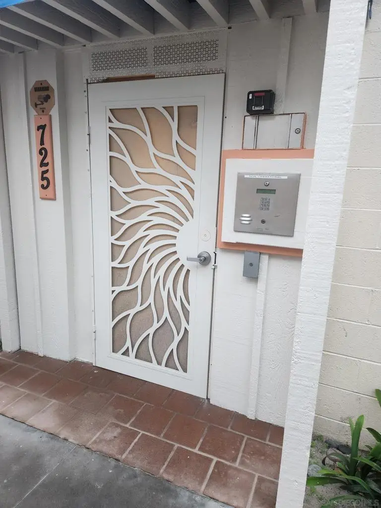 725 Redondo Ct #22, San Diego, CA 92109 - Image #3